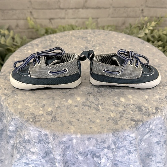 Rising Star ⭐️ Navy & Gray Soft Vinyl Boat Shoes Infant Boy Size 3 to 6 months - Picture 4 of 8